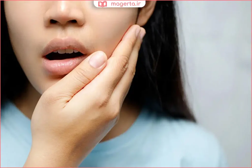 مراجعه بیمار به دندانپزشک برای درمان عفونت دندان