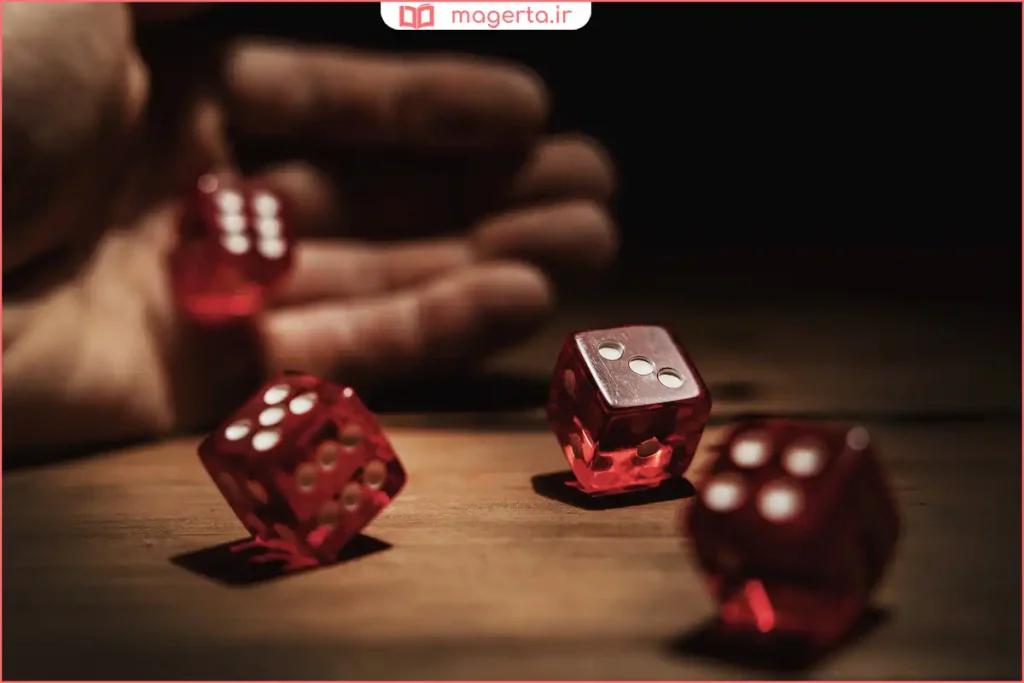 دست بازیکن در حال انداختن تاس روی سطح صاف برای احتمال شش