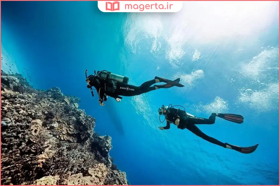 غواصی در آب‌های نیلگون خلیج فارس