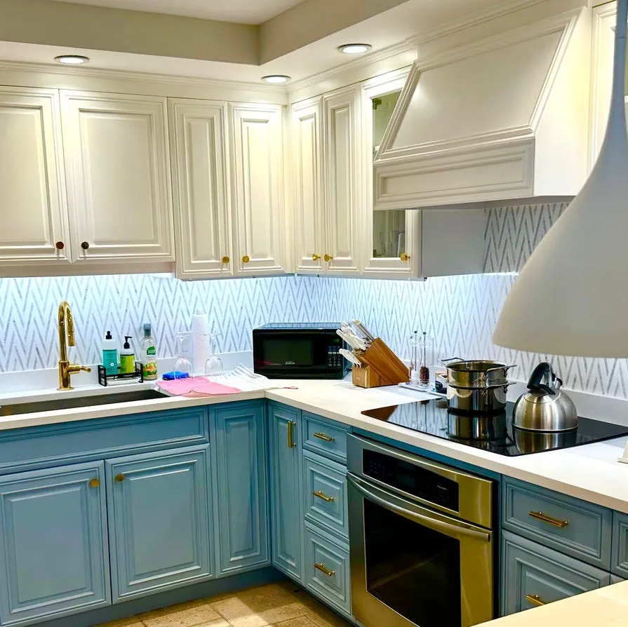 رنگآمیزی کابینتها