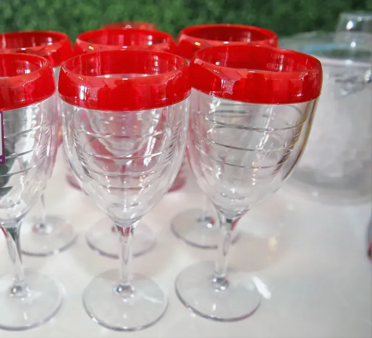 لیوانها و ظروف عایقدار