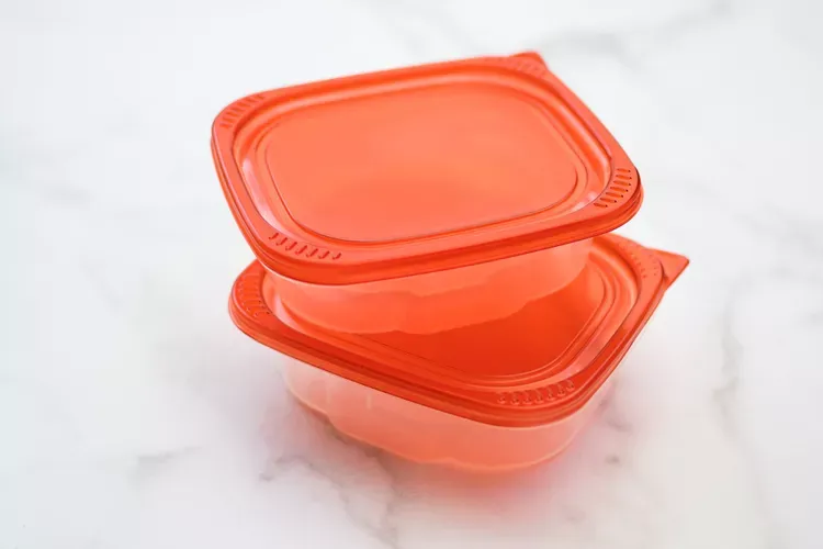 ظروف پلاستیکی نازک