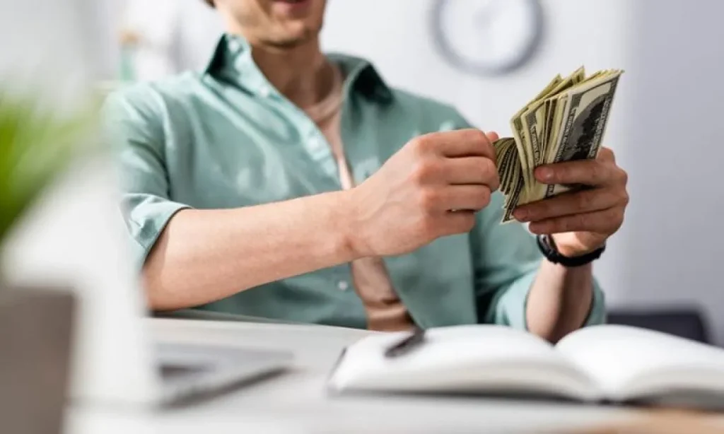 چگونه حقوق دوم خود را بسازیم