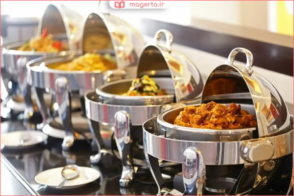 پذیرایی از مهمانان در مراسم عروسی هنگام شام