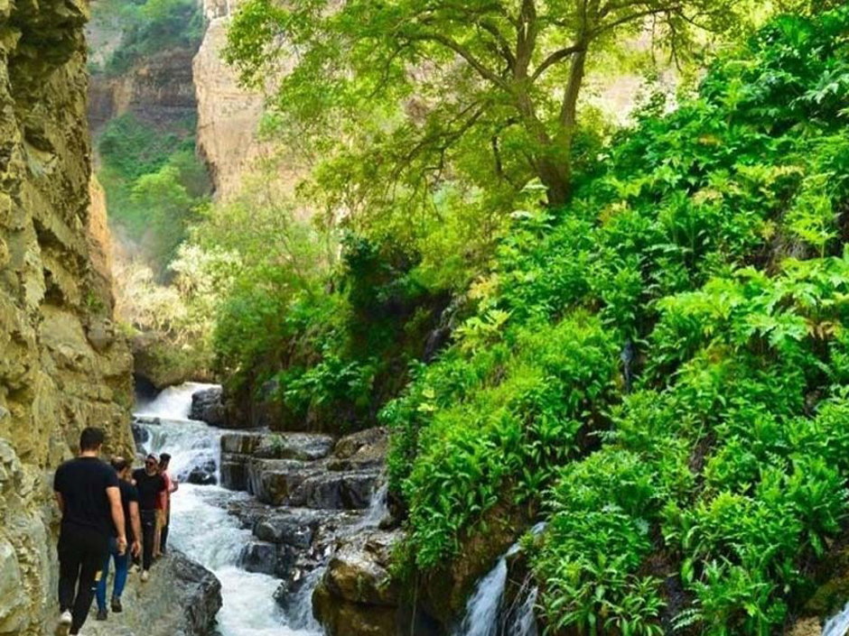 دره و مسیر ارنگه