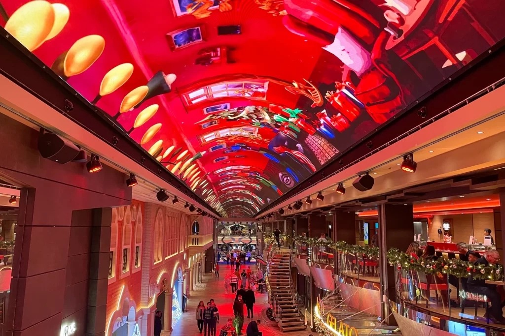 طراحی-داخلی-کروز