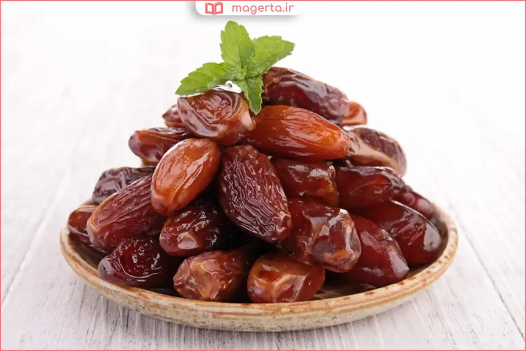 قرار دادن رطب در ظرف دربسته برای جلوگیری از جذب بو