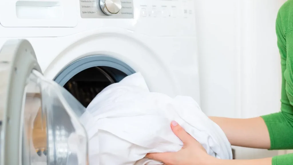 شستن لباس مجلسی در ماشین لباسشویی