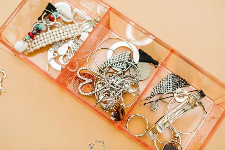 جعبه جواهرات و اکسسوری‌ها