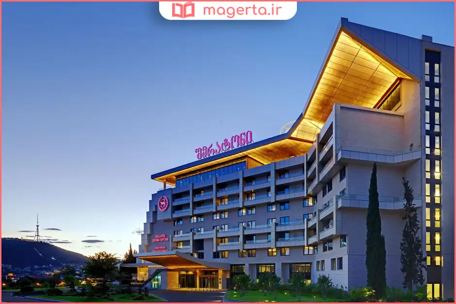 هتل شرایتون گرند متخی پالاس (Sheraton Grand Tbilisi Metechi Palace)