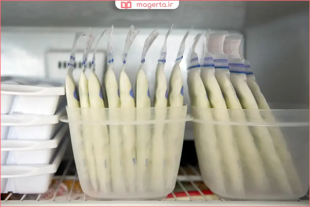 ذخیره شیر مادر در کیسه مخصوص فریزر با برچسب تاریخ