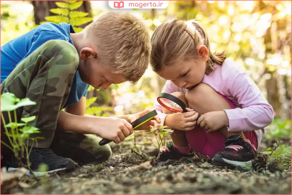 کاوشگری بچهها هنگام بازی و کشف محیط اطراف در طبیعت
