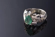 انگشتر نگین‌دار در جواهرات مردانه