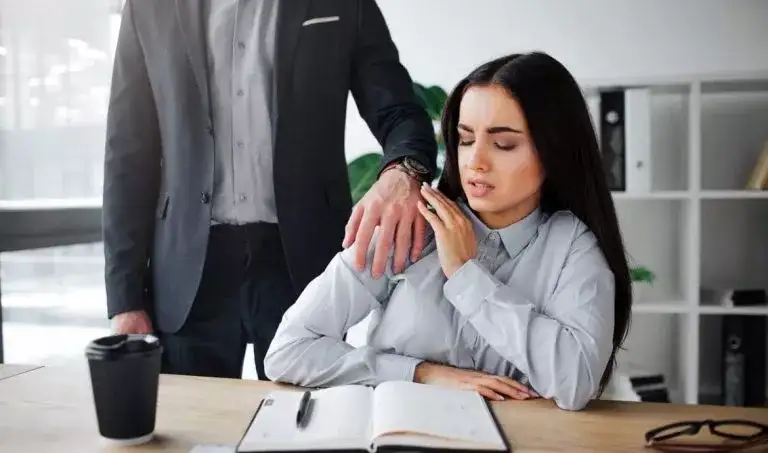 چرا هیچ پسری را دوست ندارم