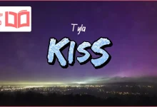 متن و ترجمه آهنگ KISS از Tyla