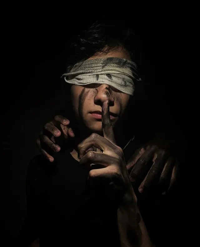عکس پروفایل اعتماد شکسته