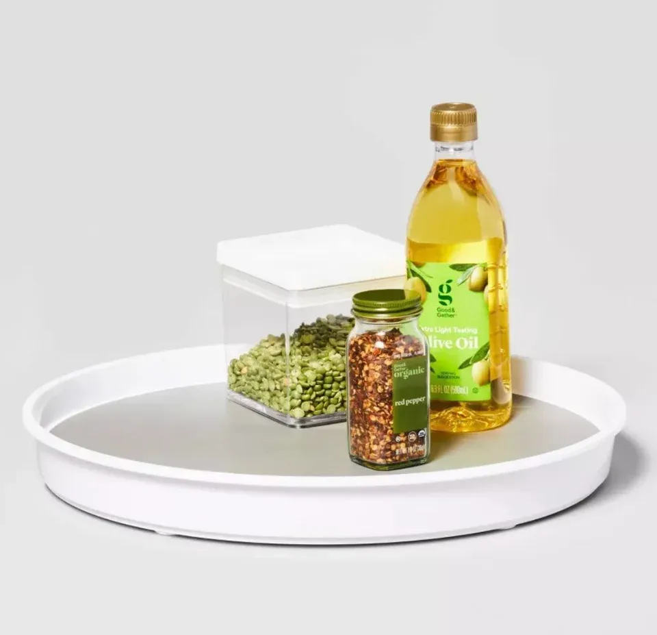 سینی گردان برای ادویه، روغن و بطریها