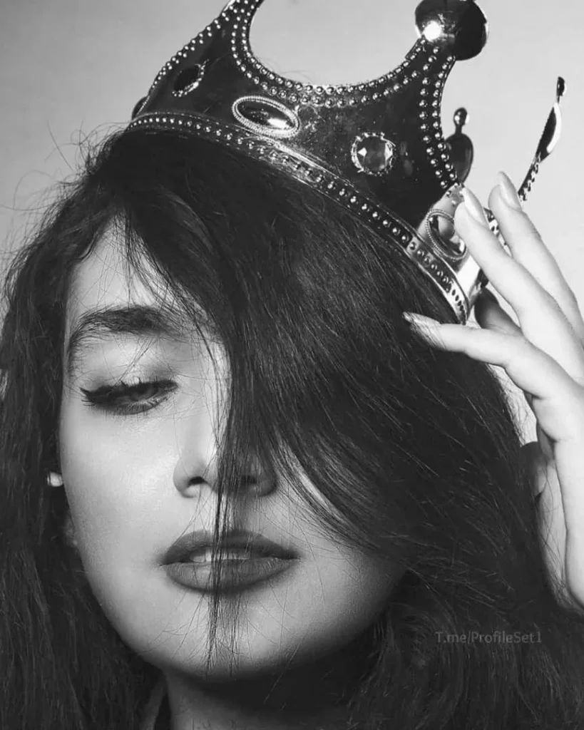 عکس پروفایل مشکی گنگ با تاج