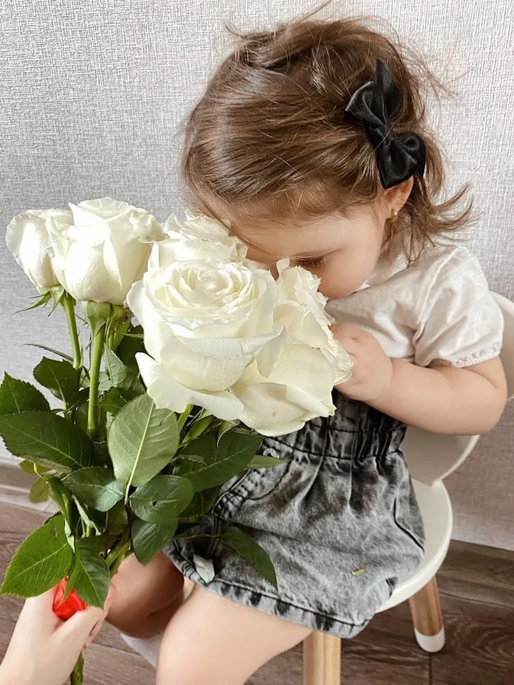 عکس پروفایل بچه گانه بامزه سه بعدی