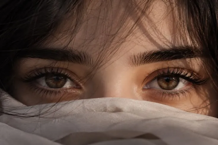 عکس پروفایل چشم و ابرو هنری