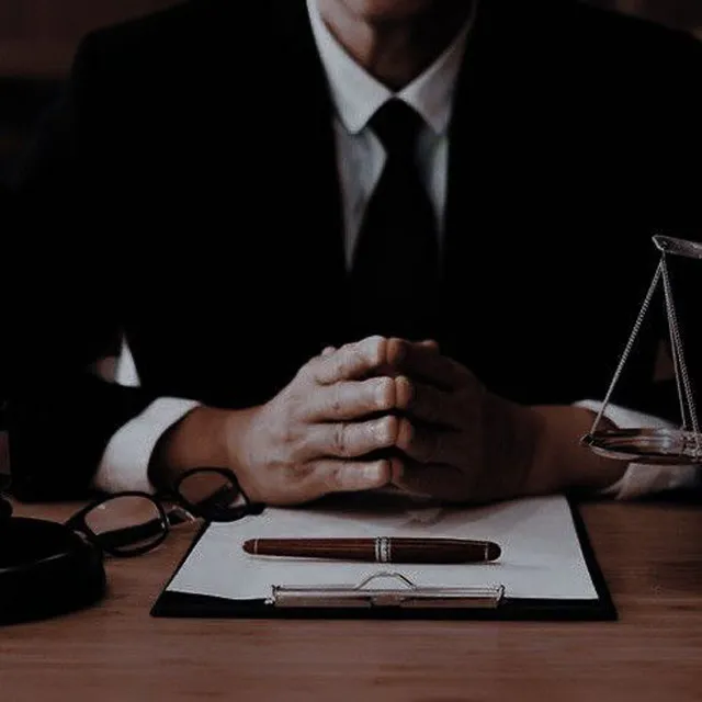 عکس پروفایل وکیل آینده برای اینستا