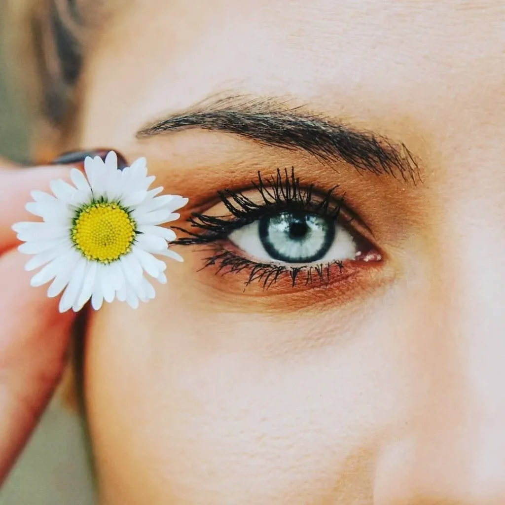 عکس پروفایل چشم دختر لاکچری