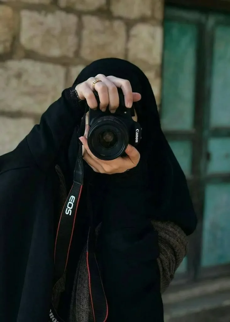 عکس پروفایل با حجاب شیک با رنگ مشکی