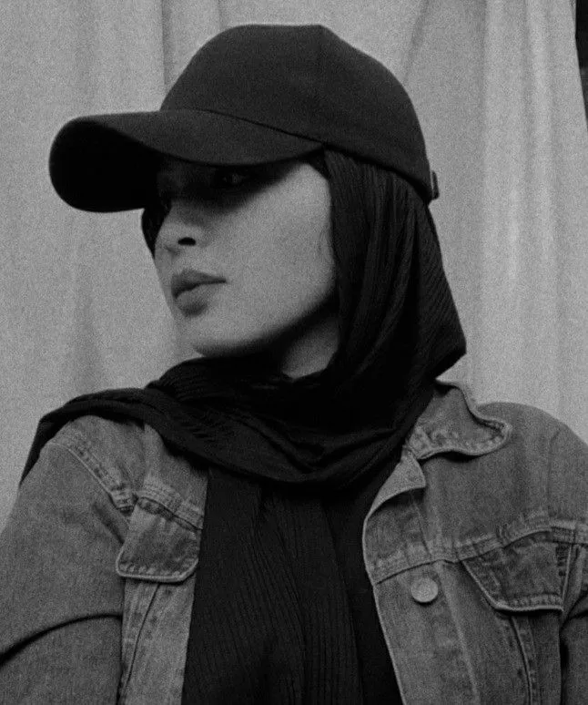 عکس پروفایل با حجاب شیک با تم تیره