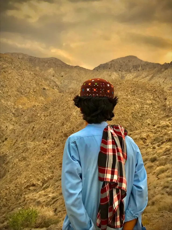 عکس پروفایل پسرانه بلوچی با ژست جدی