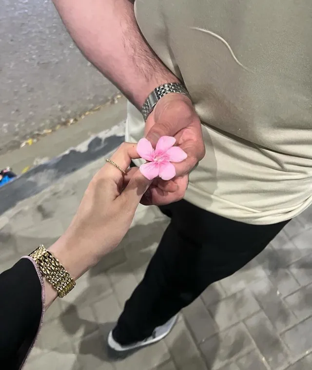 عکس پروفایل ست عاشقانه لاکچری