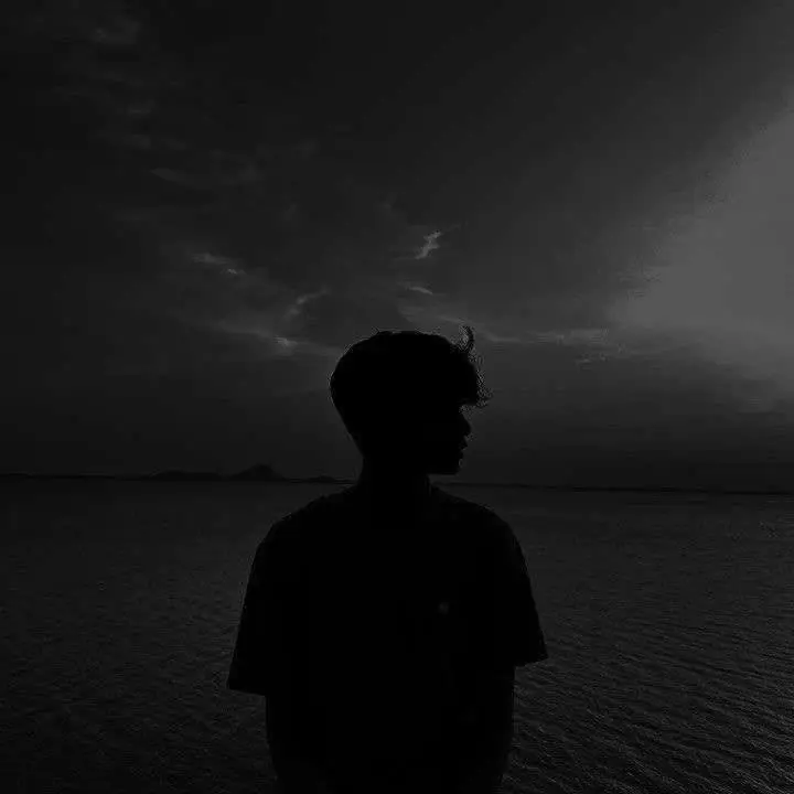 عکس پروفایل پسرانه تاریک و مرموز