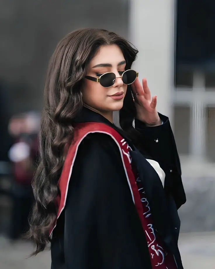 پروفایل زنانه شیک