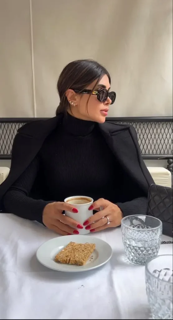 عکس پروفایل زنانه لاکچری و ساده