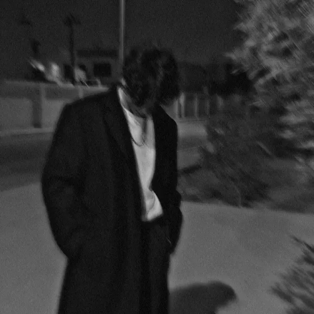عکس پروفایل مشکی پسرانه