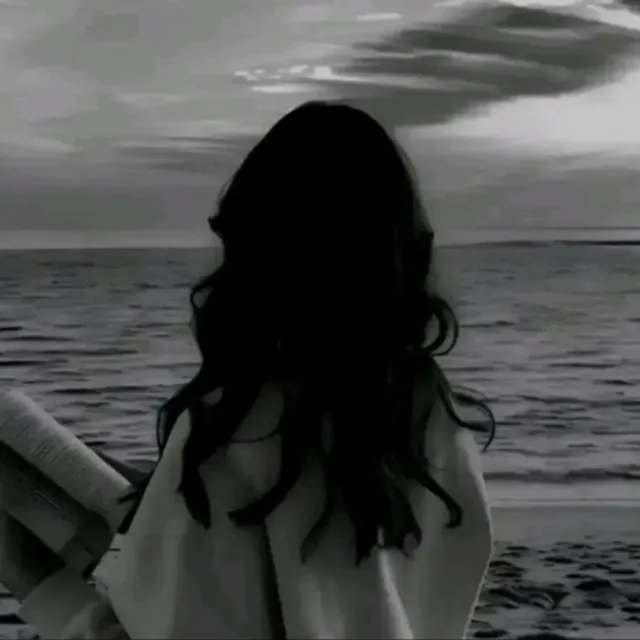 عکس پروفایل مشکی زنانه