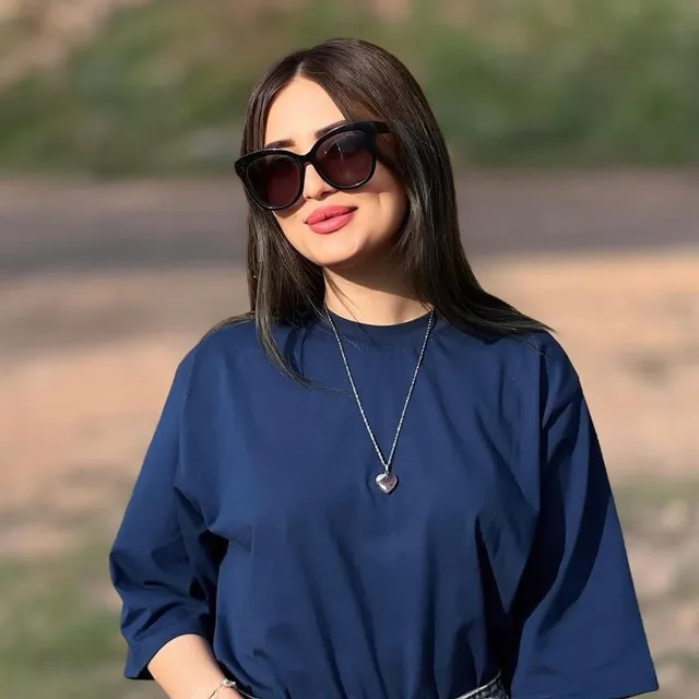 عکس پروفایل شاد زنانه