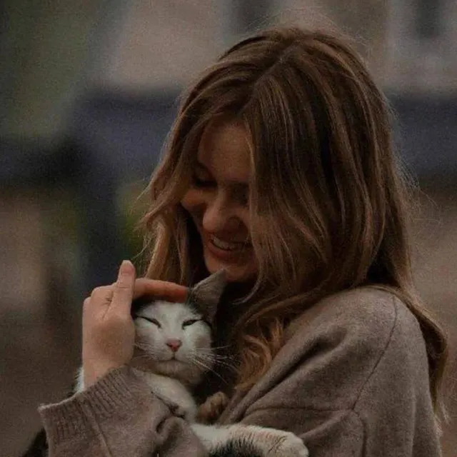عکس پروفایل دخترانه بانمک و شاد
