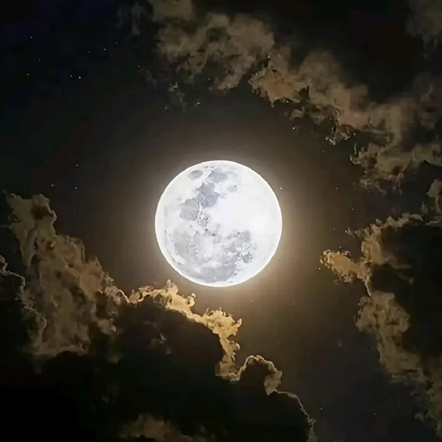 عکس پروفایل ماه HD