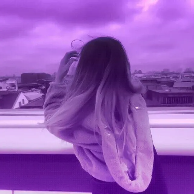 عکس پروفایل دخترانه صورتی بنفش