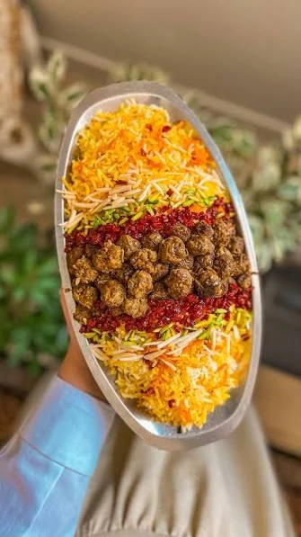 هویج پلو دونفره مجلسی با گوشت چرخ‌کرده